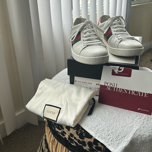 Gucci sneakers - Picture 1 of 4